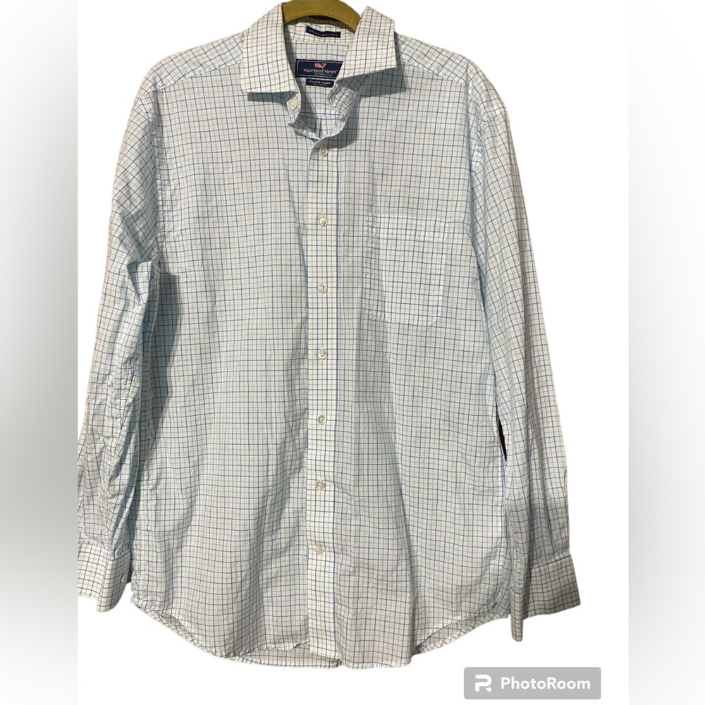 Men’s Vineyard Vines shirt (size M)
